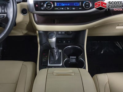 2017 Toyota Highlander XLE 4D Sport Utility