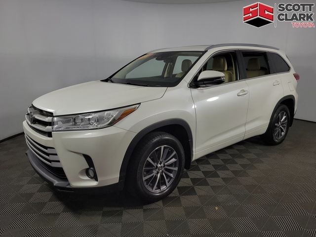 2017 Toyota Highlander XLE 4D Sport Utility