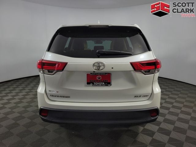 2017 Toyota Highlander XLE 4D Sport Utility