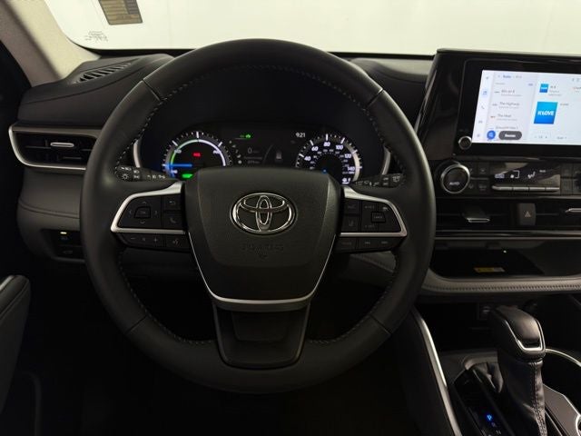2025 Toyota Highlander Hybrid XLE 4D Sport Utility