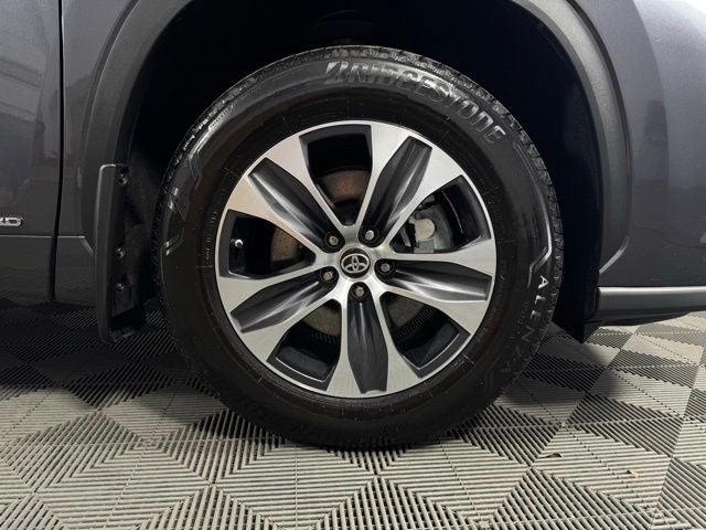 2025 Toyota Highlander Hybrid XLE 4D Sport Utility