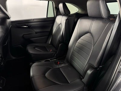 2025 Toyota Highlander Hybrid XLE 4D Sport Utility
