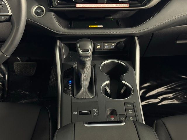 2025 Toyota Highlander Hybrid XLE 4D Sport Utility
