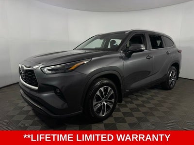 2025 Toyota Highlander Hybrid XLE 4D Sport Utility