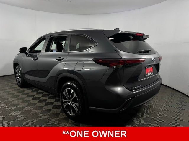 2025 Toyota Highlander Hybrid XLE 4D Sport Utility
