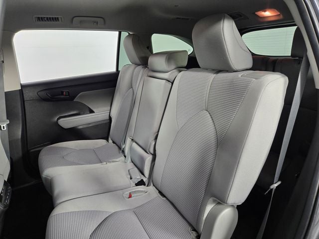 2024 Toyota Highlander LE 4D Sport Utility