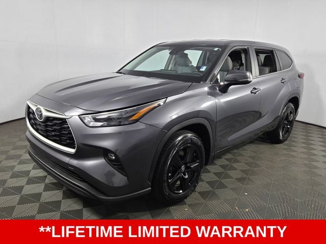 2024 Toyota Highlander LE 4D Sport Utility