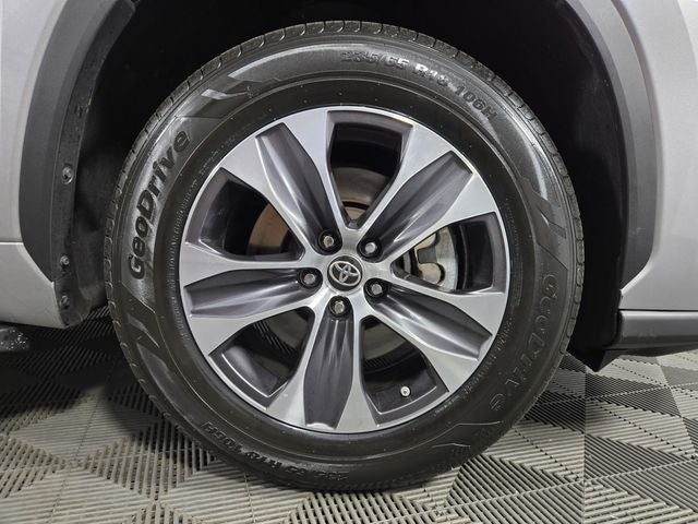 2023 Toyota Highlander XLE 4D Sport Utility