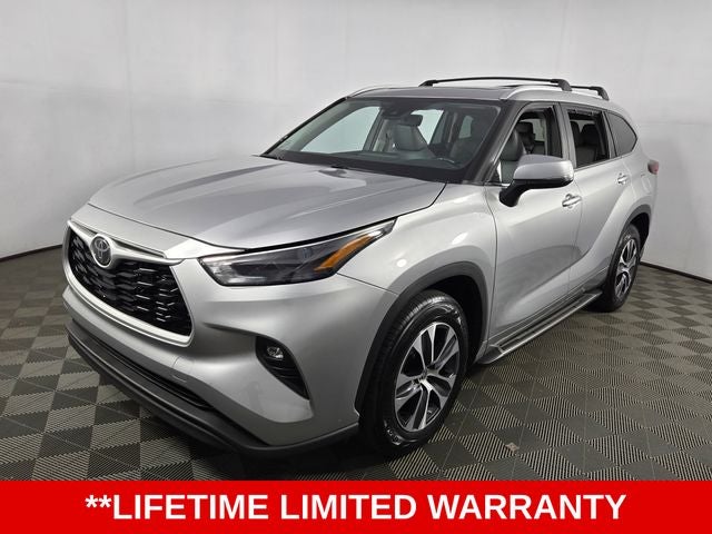 2023 Toyota Highlander XLE 4D Sport Utility