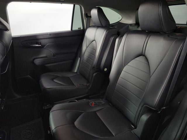 2023 Toyota Highlander XLE 4D Sport Utility