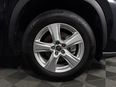 2025 Toyota Highlander LE 4D Sport Utility