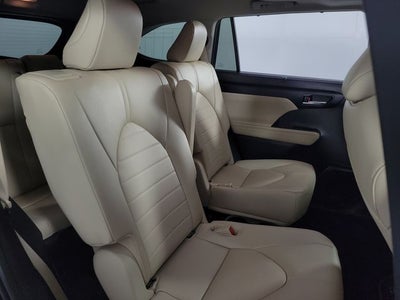 2023 Toyota Highlander XLE 4D Sport Utility