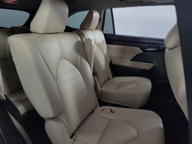 2023 Toyota Highlander XLE 4D Sport Utility
