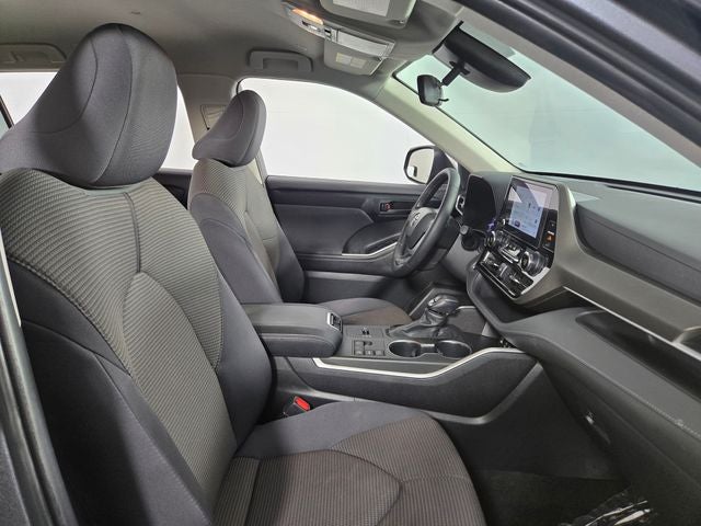 2023 Toyota Highlander LE 4D Sport Utility