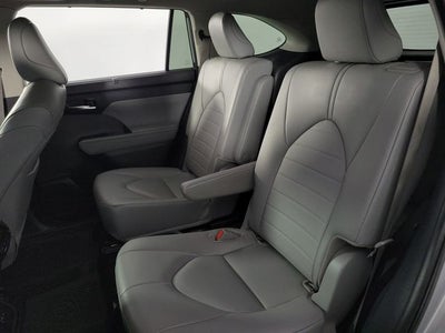 2024 Toyota Highlander XLE 4D Sport Utility