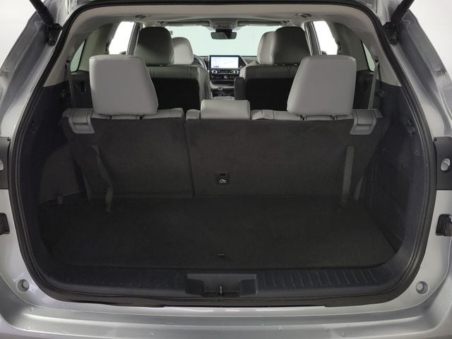 2024 Toyota Highlander XLE 4D Sport Utility