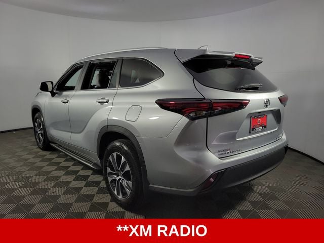 2024 Toyota Highlander XLE 4D Sport Utility
