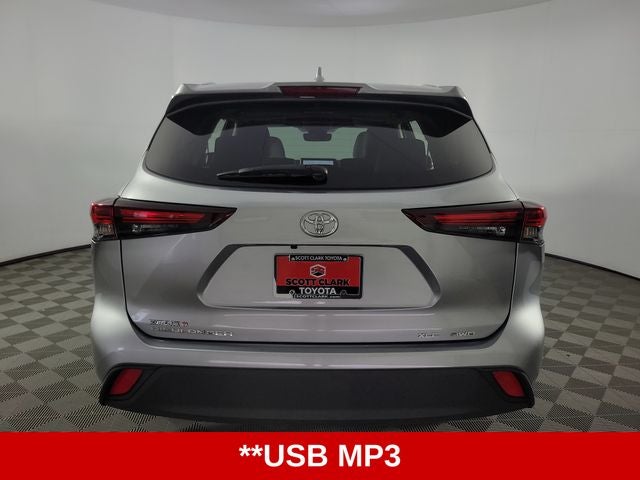 2024 Toyota Highlander XLE 4D Sport Utility