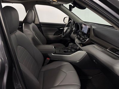 2024 Toyota Highlander XLE 4D Sport Utility