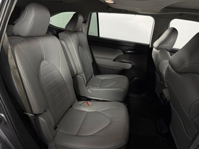 2024 Toyota Highlander XLE 4D Sport Utility