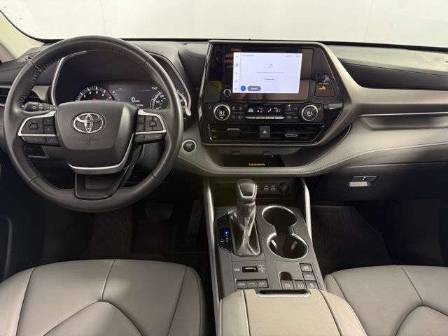 2024 Toyota Highlander XLE 4D Sport Utility