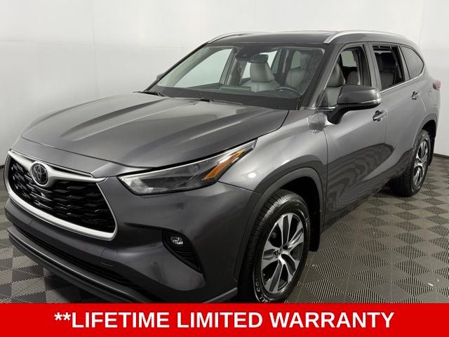 2024 Toyota Highlander XLE 4D Sport Utility