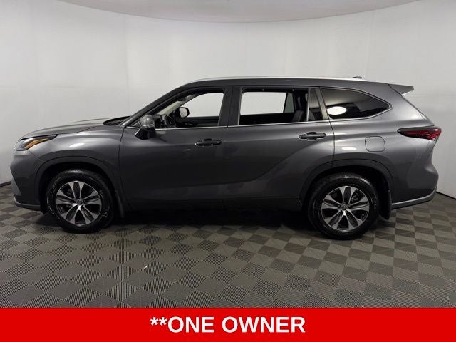 2024 Toyota Highlander XLE 4D Sport Utility