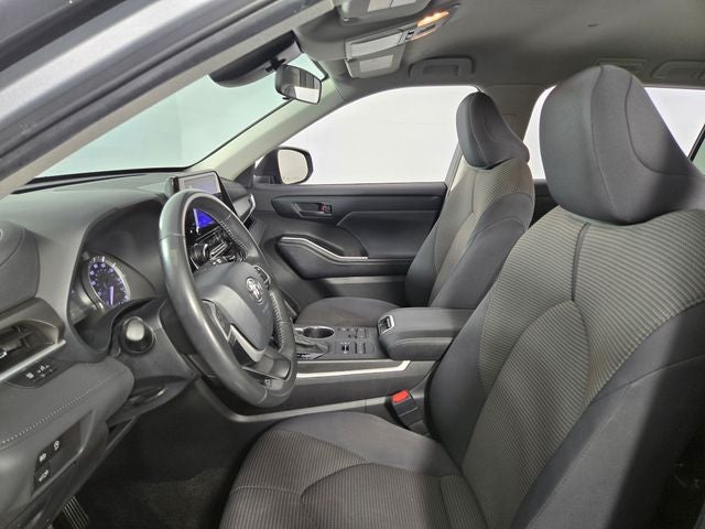 2024 Toyota Highlander LE 4D Sport Utility