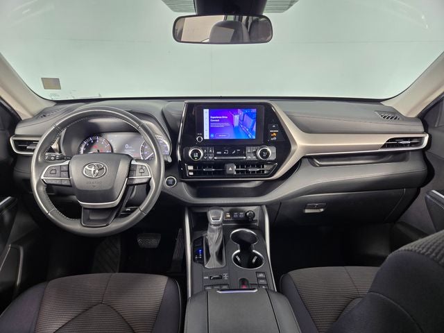 2024 Toyota Highlander LE 4D Sport Utility