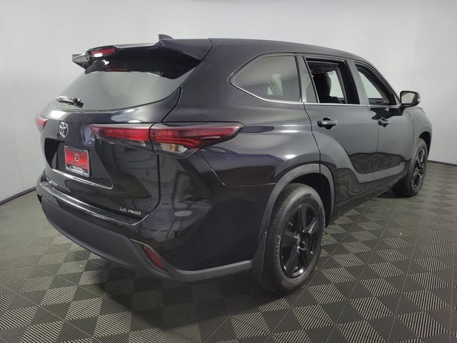 2024 Toyota Highlander LE 4D Sport Utility