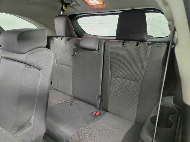 2025 Toyota Highlander LE 4D Sport Utility