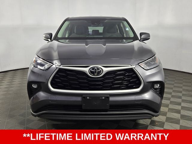 2025 Toyota Highlander LE 4D Sport Utility