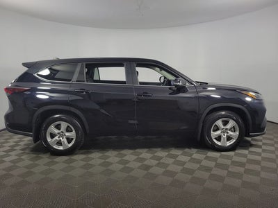 2024 Toyota Highlander LE 4D Sport Utility
