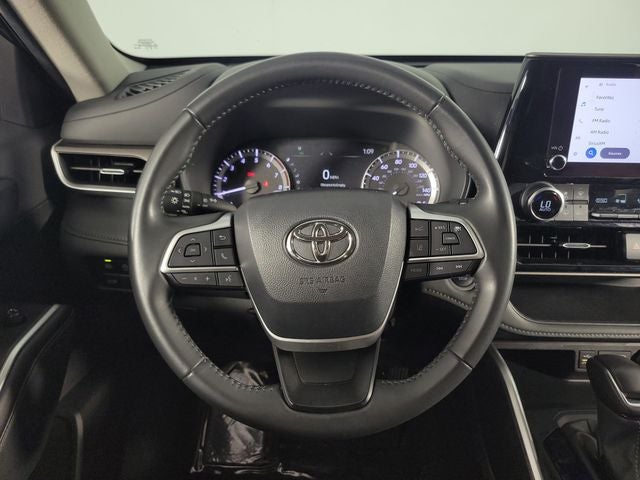 2024 Toyota Highlander LE 4D Sport Utility