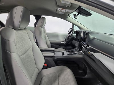 2025 Toyota Sienna LE 8 Passenger
