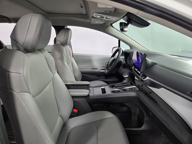 2025 Toyota Sienna XLE 8 Passenger