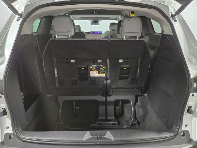 2025 Toyota Sienna XLE 8 Passenger