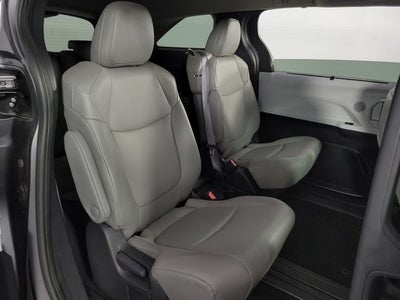 2025 Toyota Sienna XLE 4D Passenger Van