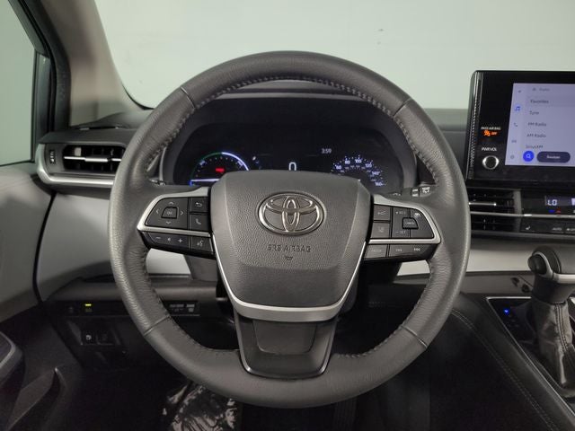 2025 Toyota Sienna XLE 4D Passenger Van