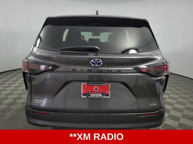2025 Toyota Sienna XLE 4D Passenger Van
