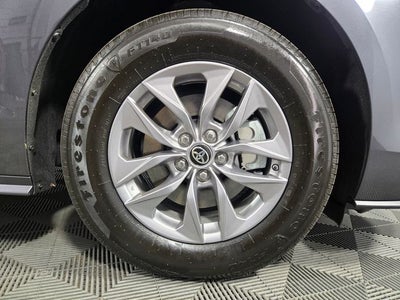 2025 Toyota Sienna XLE 8 Passenger