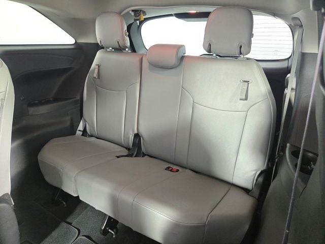 2025 Toyota Sienna XLE 8 Passenger
