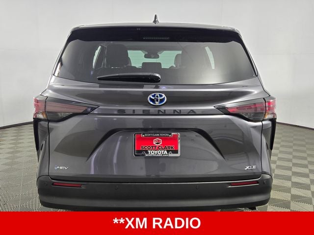 2025 Toyota Sienna XLE 8 Passenger