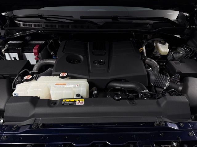 2023 Toyota Tundra Limited 4D CrewMax