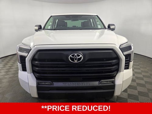 2022 Toyota Tundra SR5 4D CrewMax