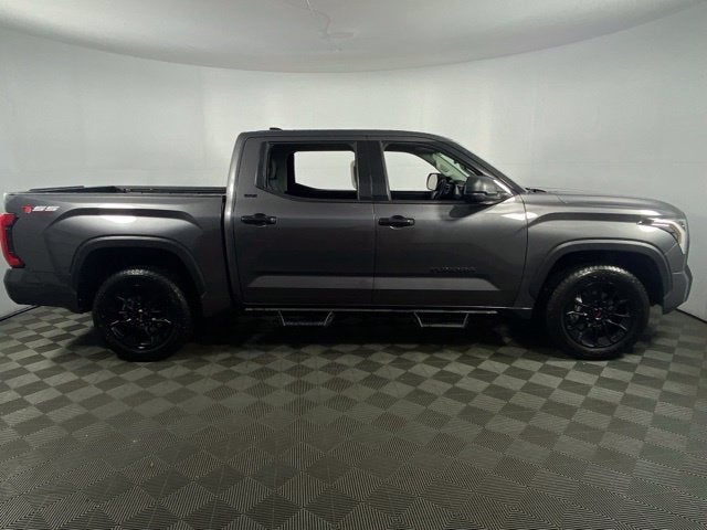 2022 Toyota Tundra SR5 4D CrewMax
