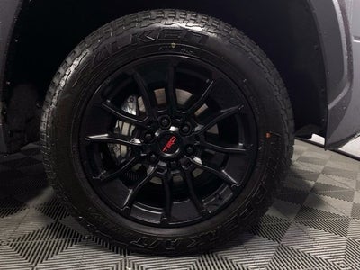 2022 Toyota Tundra SR5 4D CrewMax