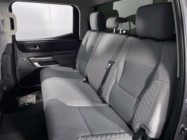 2022 Toyota Tundra SR5 4D CrewMax