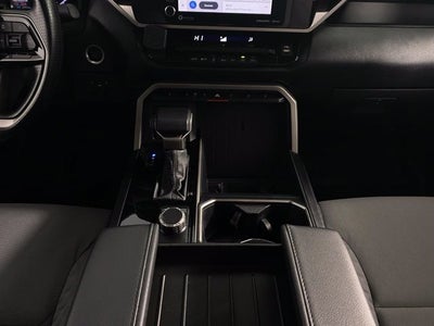 2022 Toyota Tundra SR5 4D CrewMax