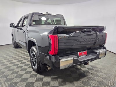 2022 Toyota Tundra SR5 4D CrewMax
